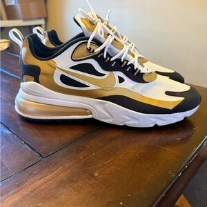 Nike 270 React